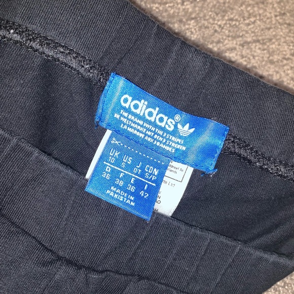 Adidas Black Leggings - Picture 3 of 3